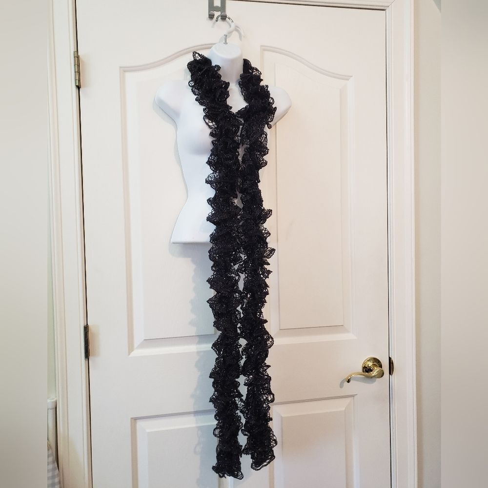 Black Ruffled Scarf
